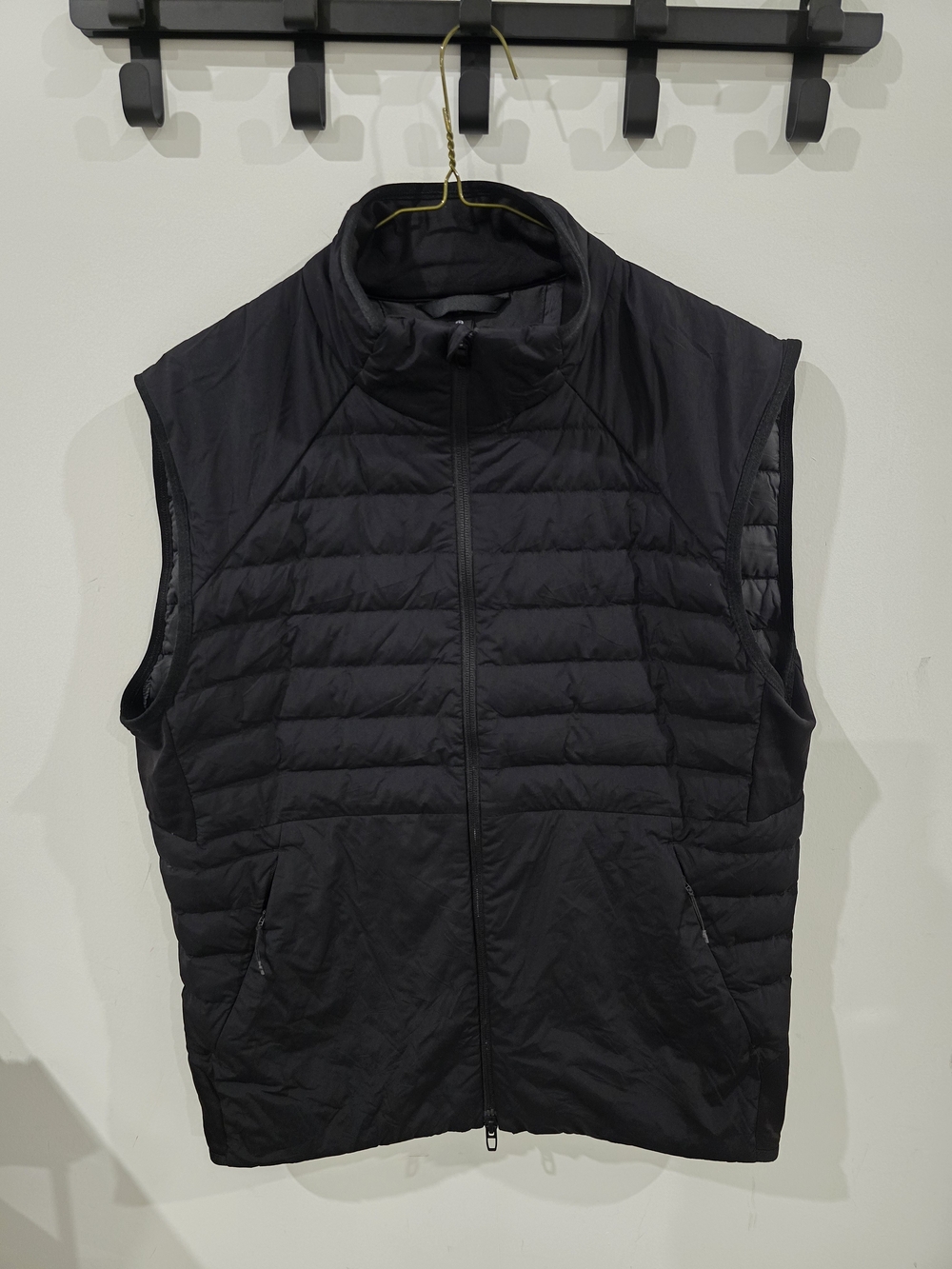 lululemon athletica Men's Black Quilted Vest